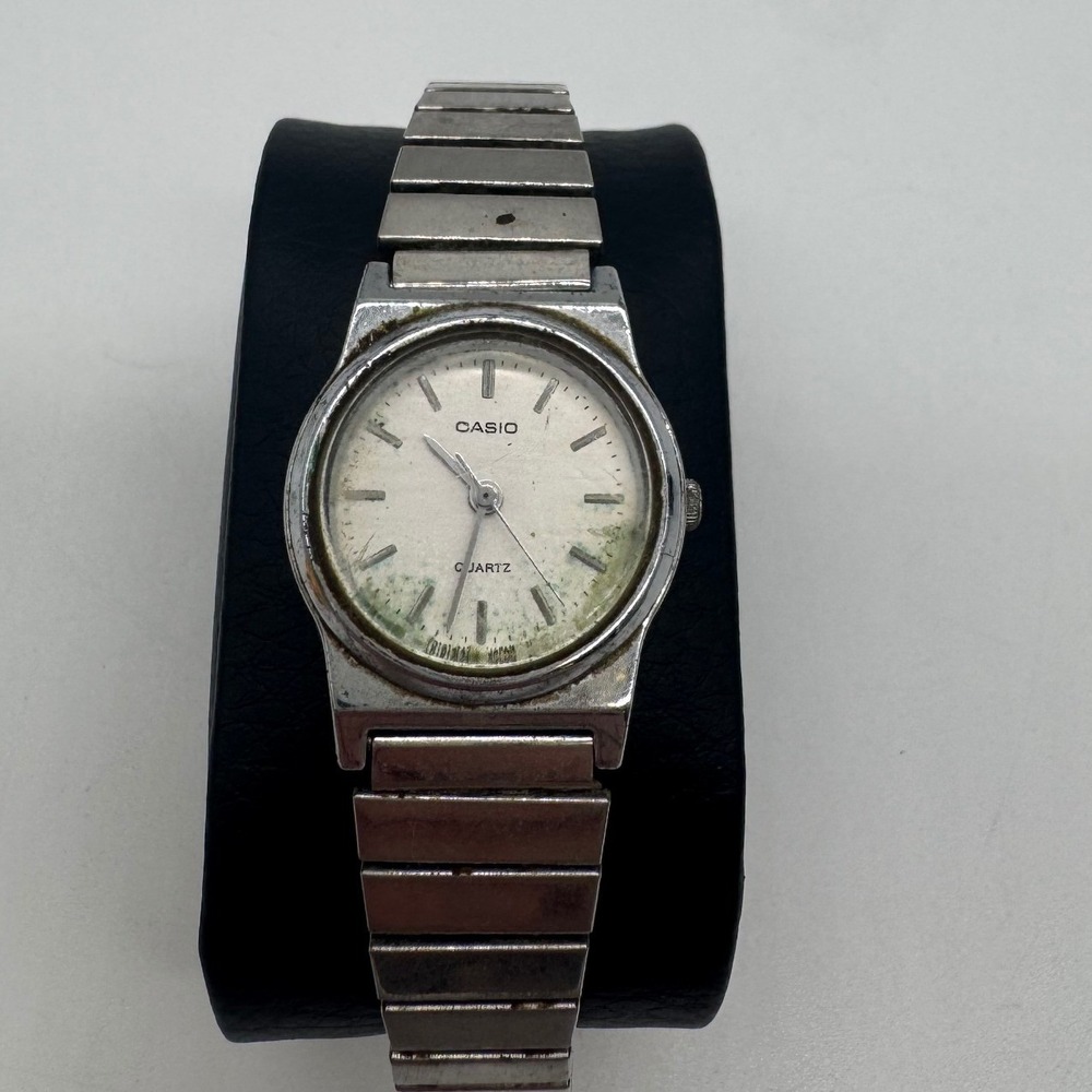 Vintage Casio LQ-347 Silver Tone Quartz Watch Stainless Steel needs bat